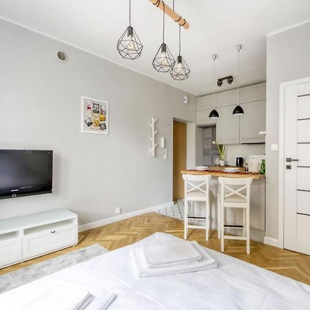 Apartmán King Apart Dickensa Varšava Exteriér fotografie