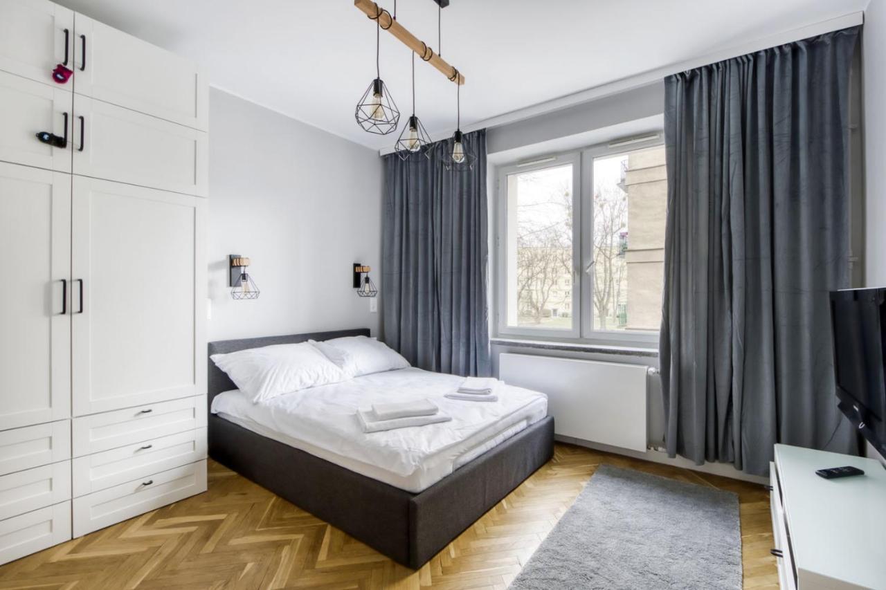 Apartmán King Apart Dickensa Varšava Exteriér fotografie